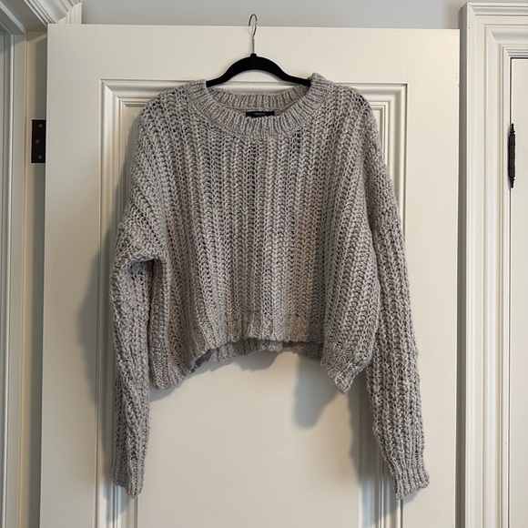 Forever 21 Light Gray Sweater - Picture 1 of 4